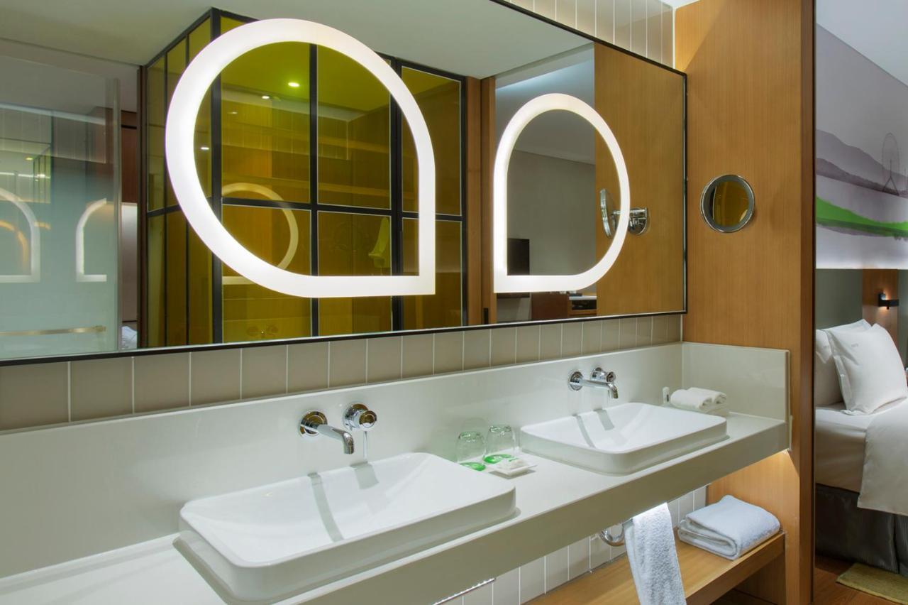 Holiday Inn & Suites Tianjin Downtown By Ihg,Tianjin Drum Tower,Joycity Shopping Mall,Tianjin Ancient Cultural Street,Haihe River,The Porcelain House,Convenient Access To Tianjin Binhai International Airport מראה חיצוני תמונה