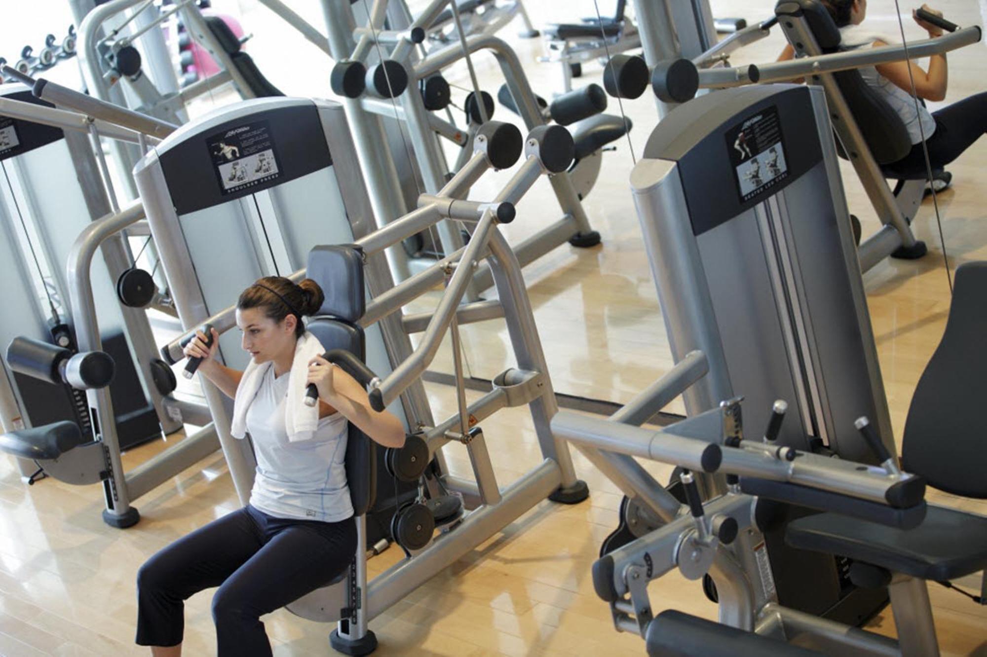 Holiday Inn & Suites Tianjin Downtown By Ihg,Tianjin Drum Tower,Joycity Shopping Mall,Tianjin Ancient Cultural Street,Haihe River,The Porcelain House,Convenient Access To Tianjin Binhai International Airport מראה חיצוני תמונה
