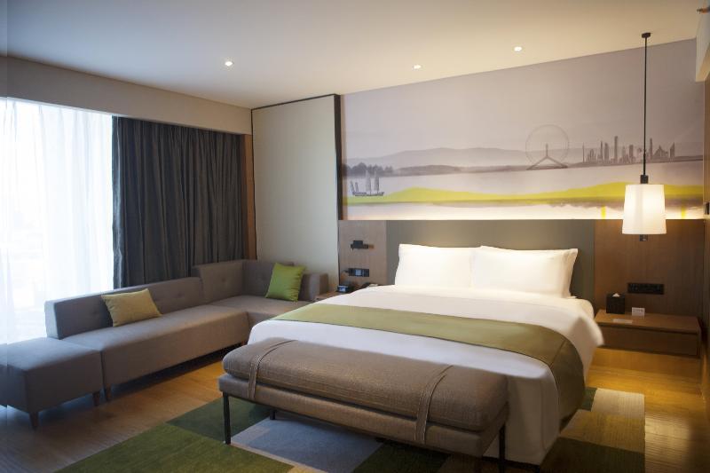 Holiday Inn & Suites Tianjin Downtown By Ihg,Tianjin Drum Tower,Joycity Shopping Mall,Tianjin Ancient Cultural Street,Haihe River,The Porcelain House,Convenient Access To Tianjin Binhai International Airport מראה חיצוני תמונה